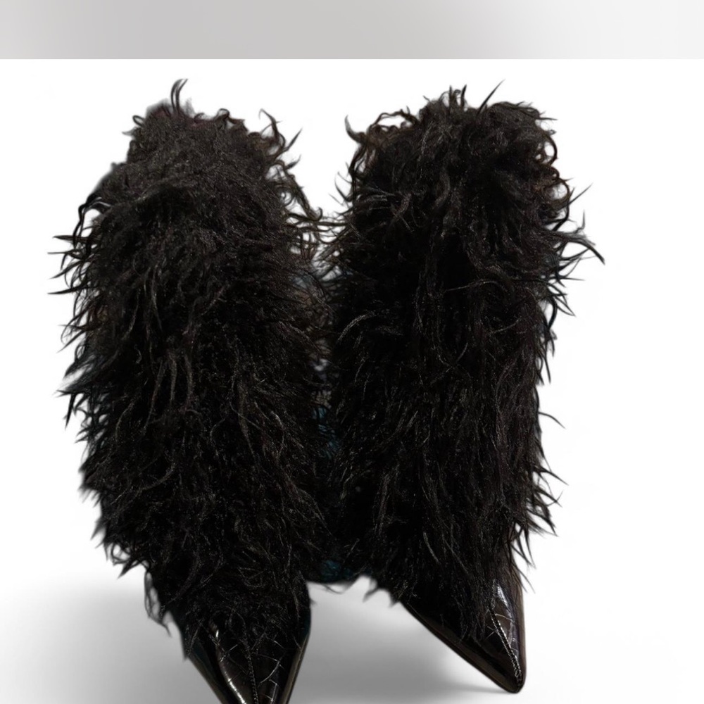 Black Furry Pointed Heels